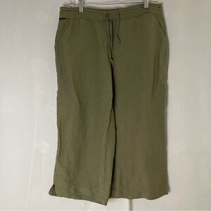 Calvin Klein Linen Army green Capri Medium